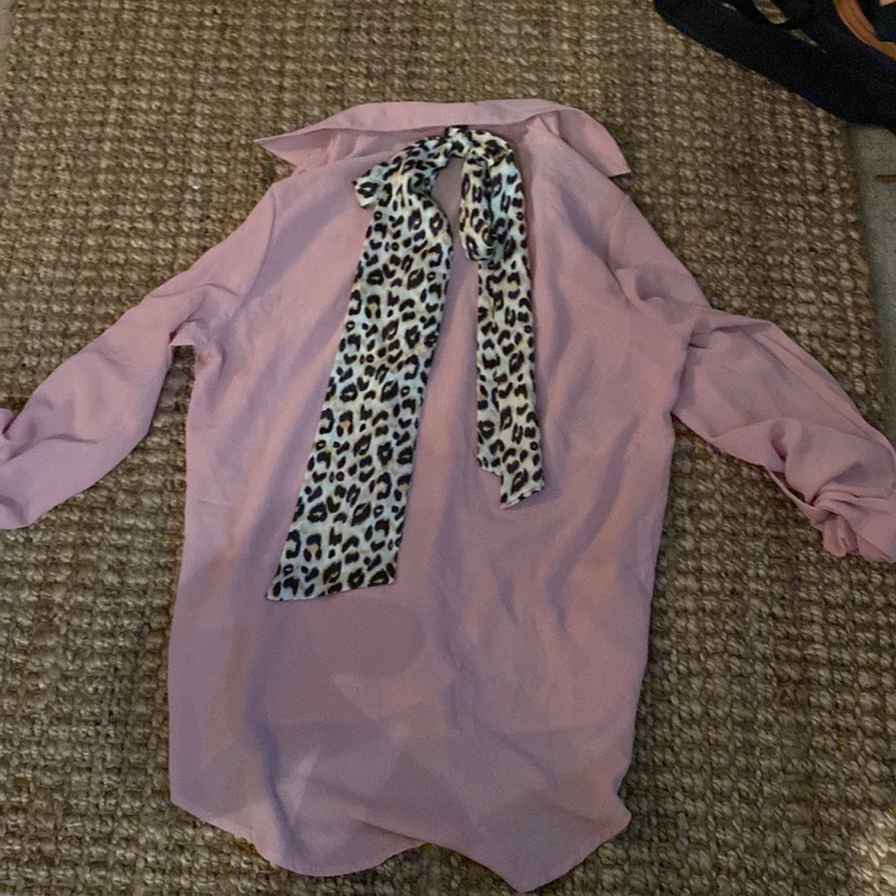 BNWT Roommates Chiffon Button Down Top